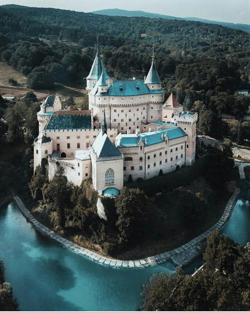 Замок Бойницкий замок