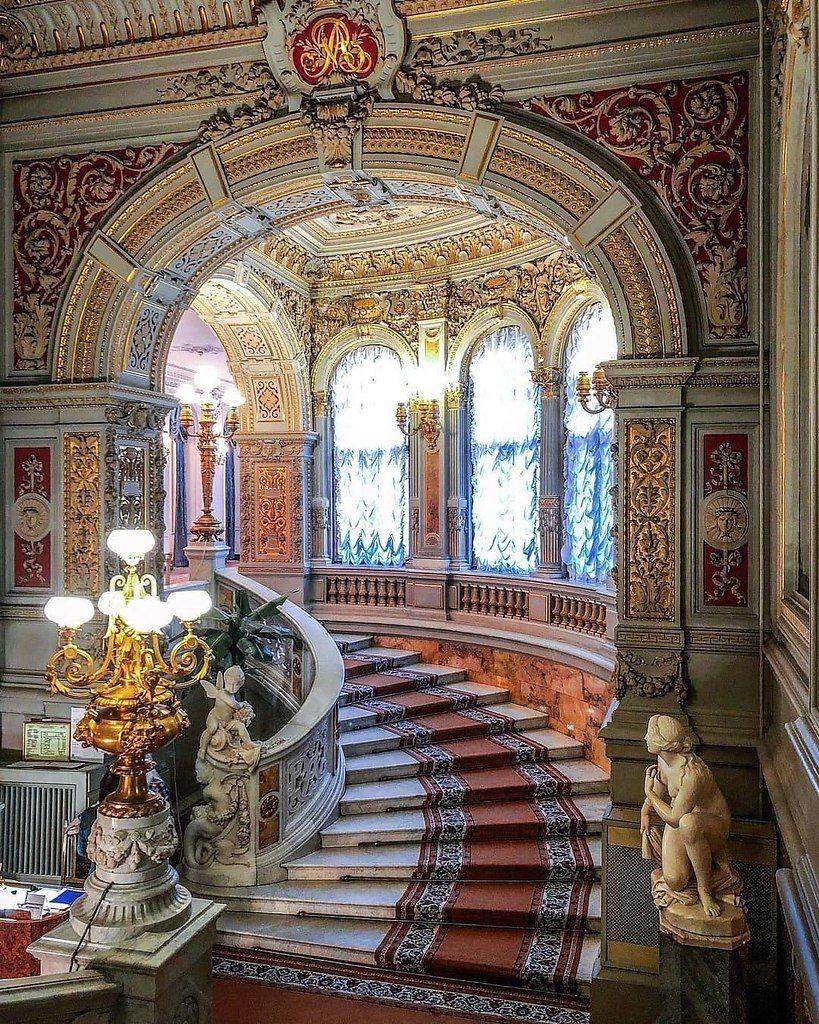 Дворец Великого князя Владимира в СПБ