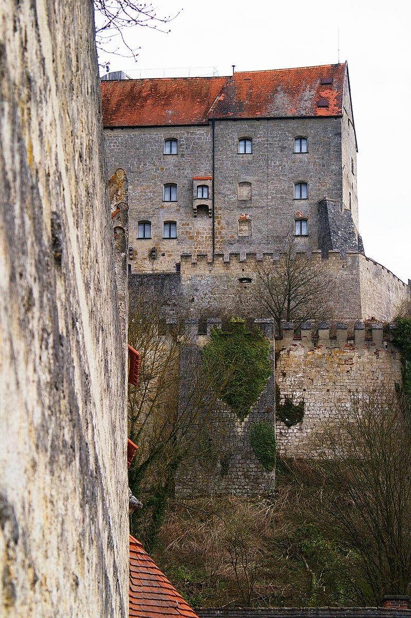 Бургхаузен замок