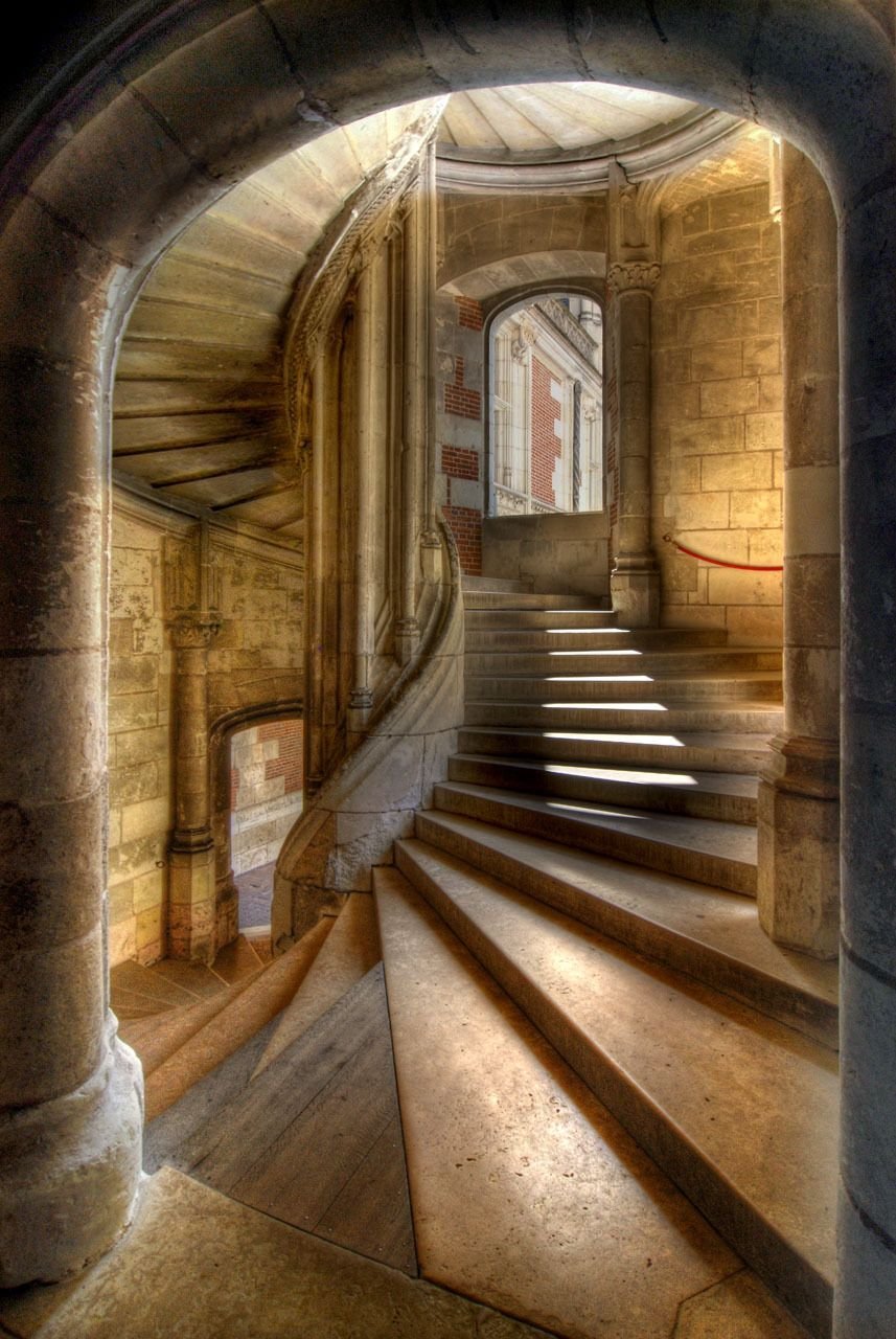 Лестница замка Шато де Блуа