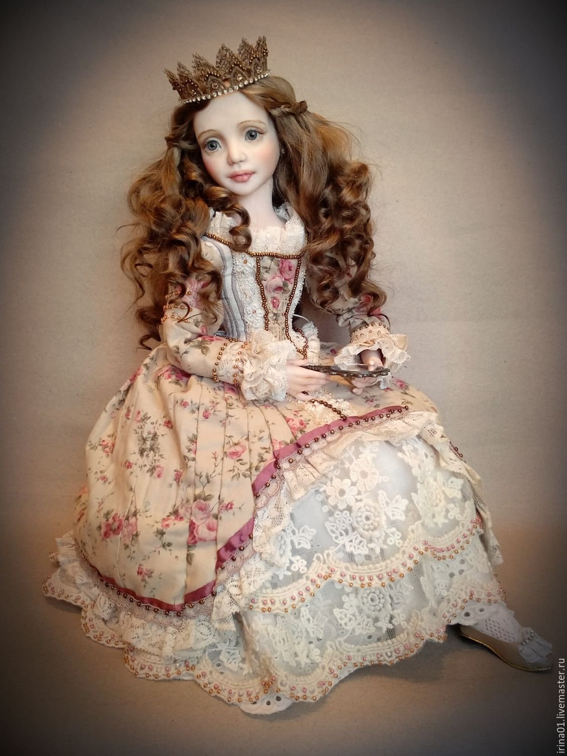 Куклы из фарфора. Будуарная кукла Коломбина. Коллекционные куклы Ирины Носковой. Кукла фарфоровая.