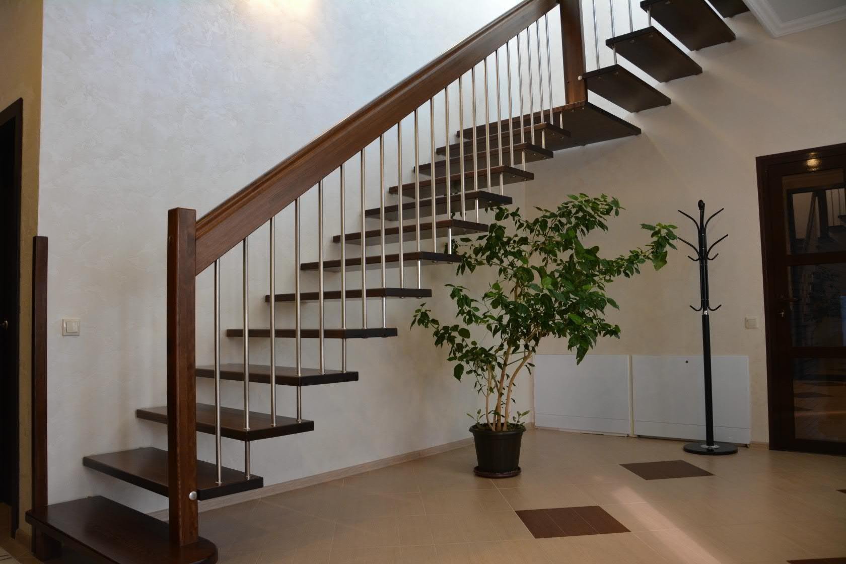Варианты лестниц на второй этаж в частном