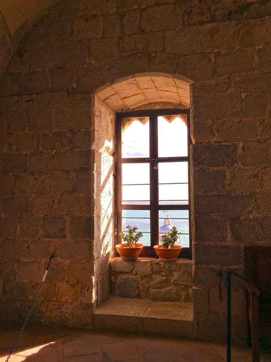 Старинные арочные окна