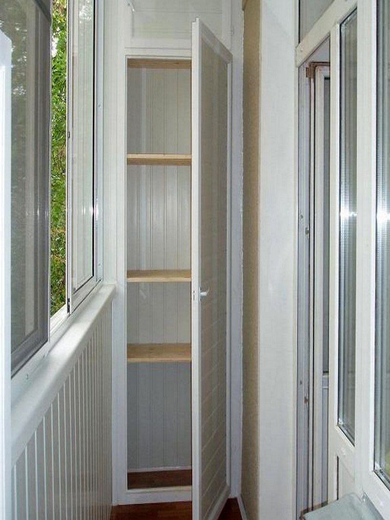Шкаф на балкон из пластика