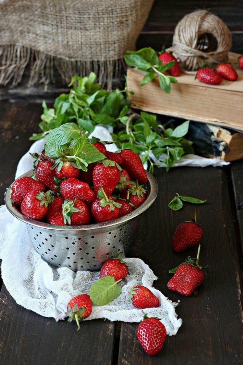 Украшение клубникой