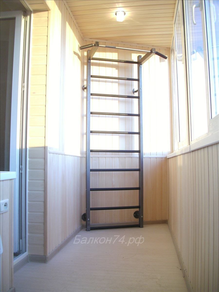 Отделка лоджий с пожарной лестницей