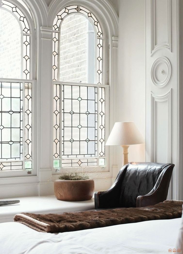 Французские окна с подоконником
