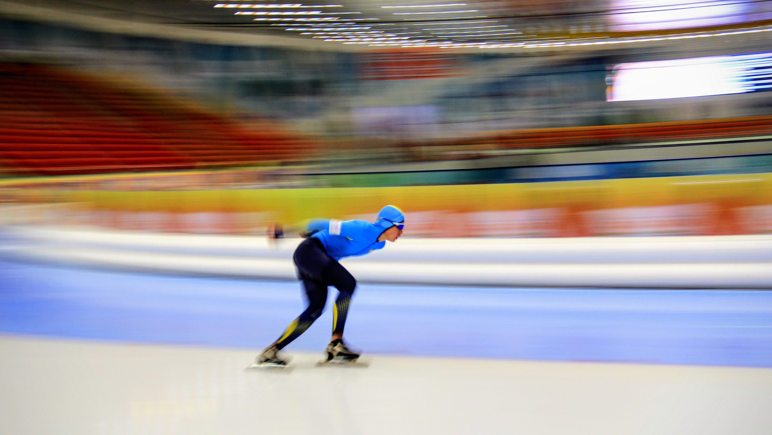 Ледовая новость. Классическое многоборье это в конькобежном спорте. Конькобежный спорт в Казахстане. Конькобежный спорт рамка. Конькобежный рамка для фотошопа.