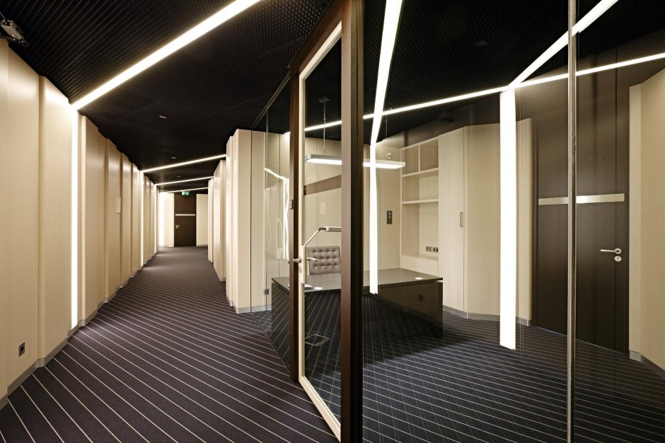 Стильные офисные коридоры
