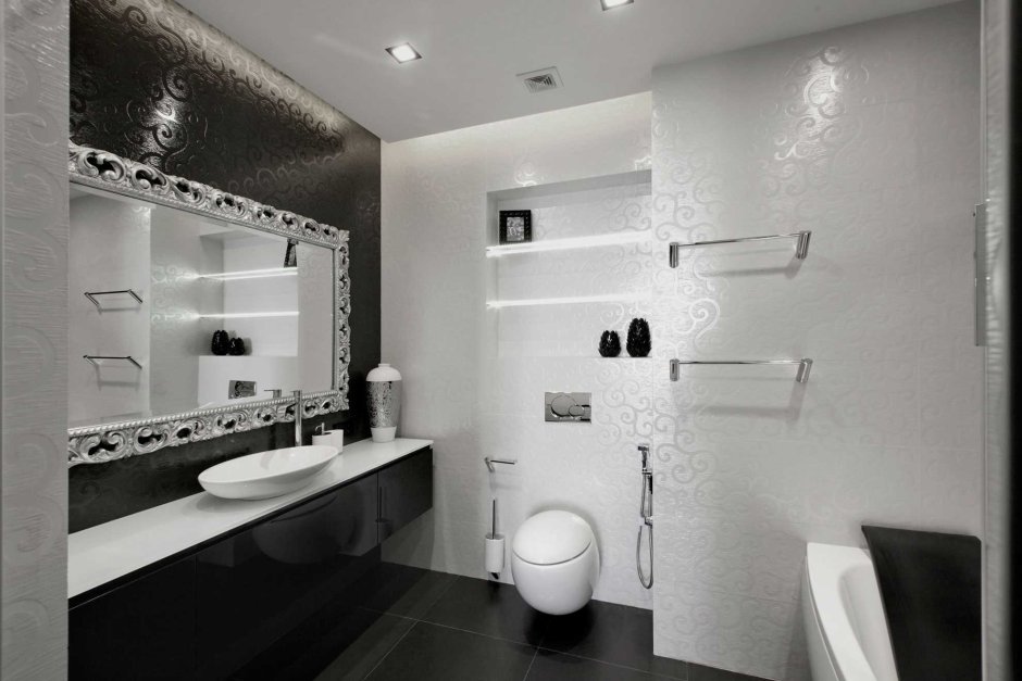 Черно белый интерьер ванной