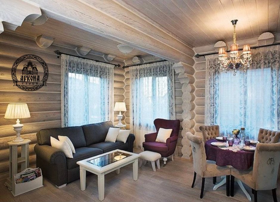 Шторы в гостиной в деревянном доме