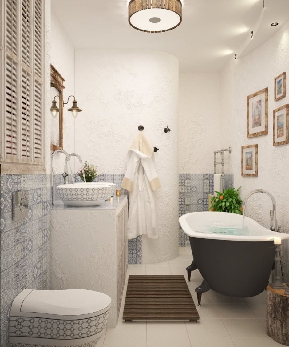 Санузел в средиземноморском стиле с отдельностоящей ванной