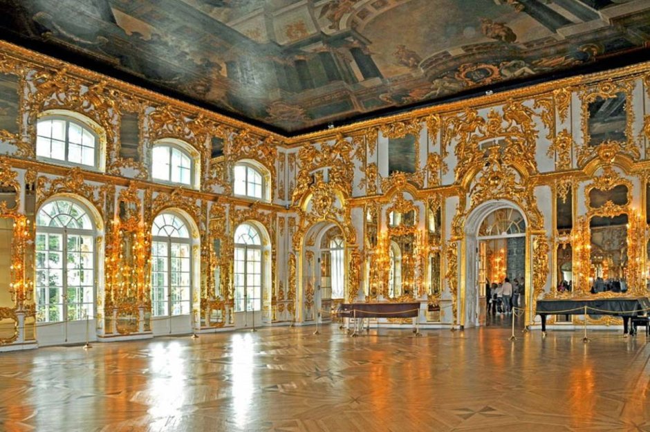 Екатерининский дворец в Санкт-Петербурге внутри Янтарная комната