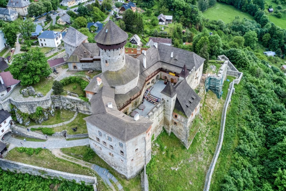 Замок Пернштейн Чехия план
