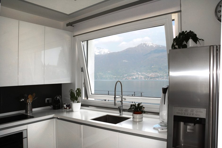 Horizontally Pivoted Window