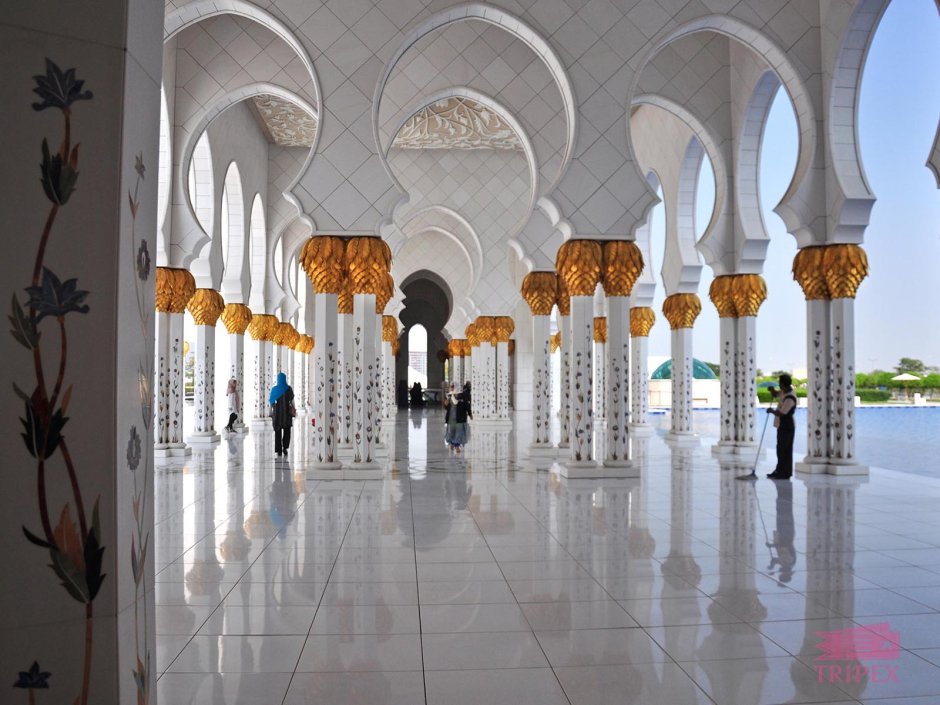 Мозаика в мечети шейха Зайда