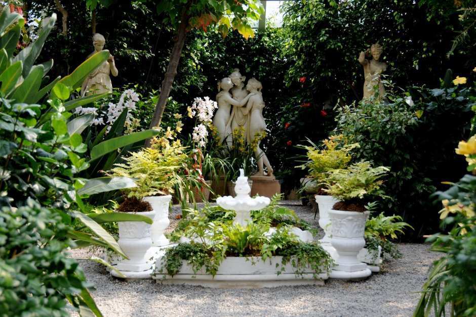 Средиземноморский сад фонтанчик