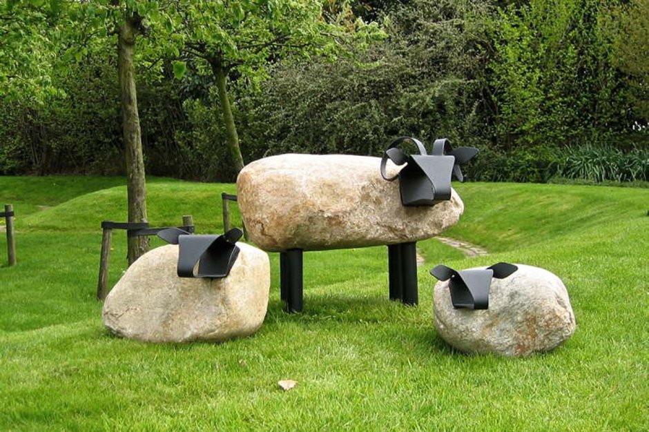 Скульптуры из камня для сада