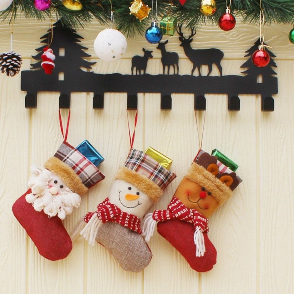 Рождественские чулки (Hanging stockings)
