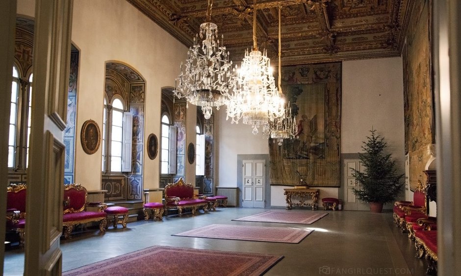 Палаццо Медичи-Риккарди внутри