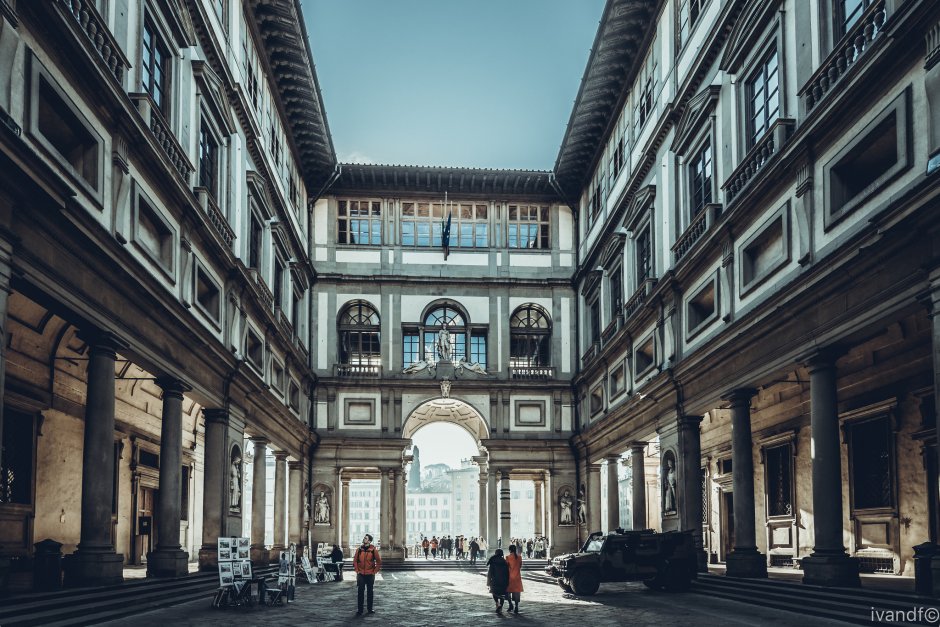 Вазари (галерея Уффици во Флоренции)