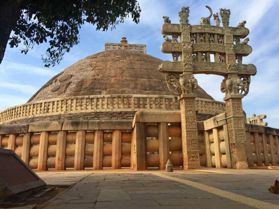 Храм большая ступа в Индии