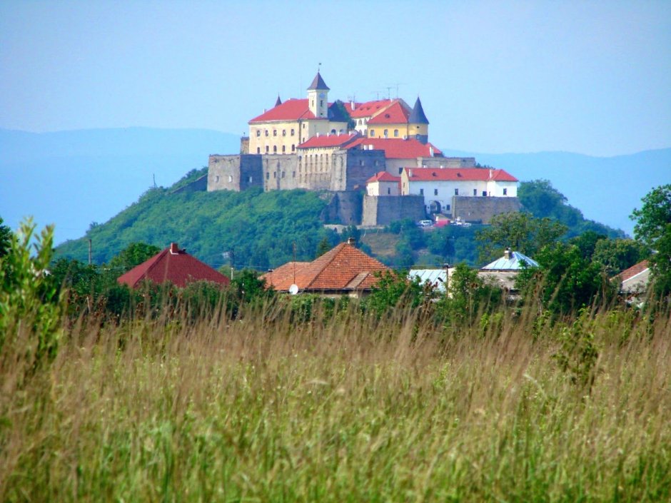 Замок Паланок Украина