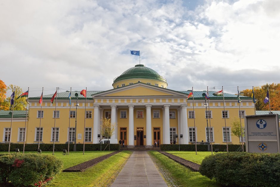 Таврический дворец князя г. а. Потемкина-Таврического в Петербурге