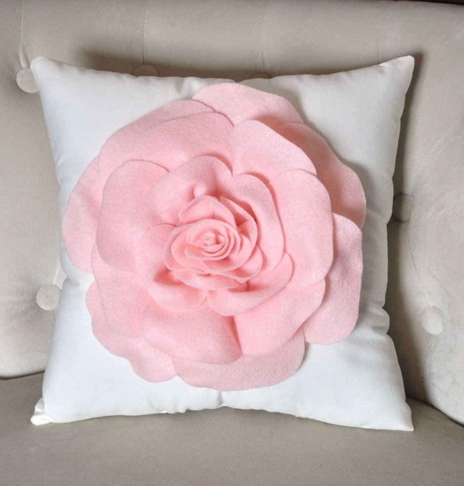 Декоративные подушки своими руками в розовые