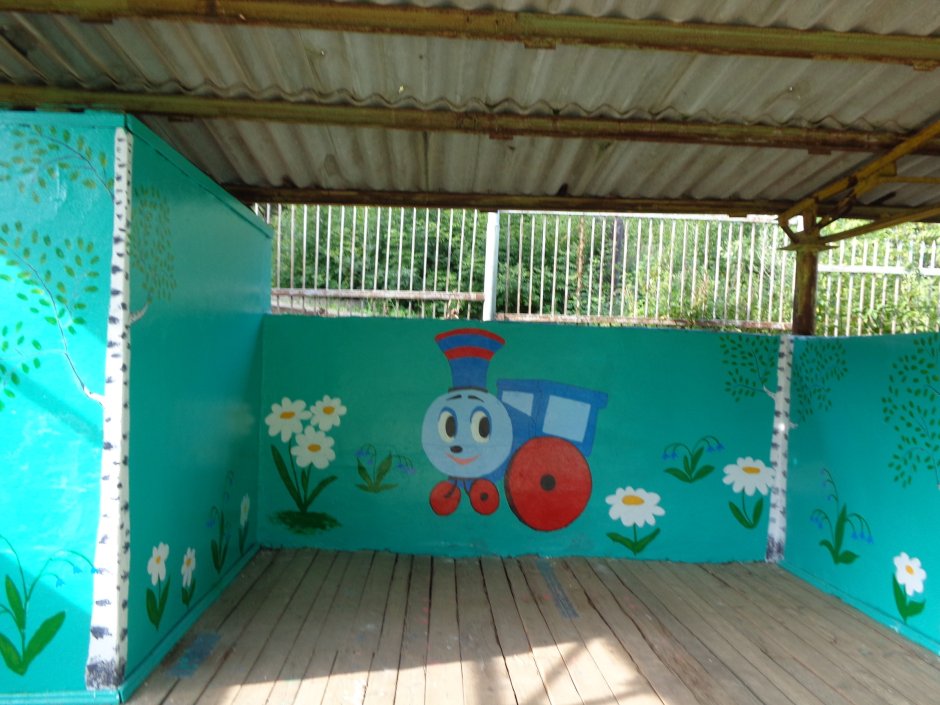 Домик на веранде в детском саду
