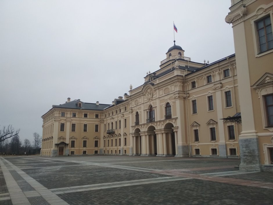Стрельнинский дворец