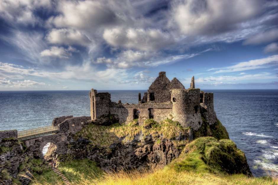 Замок Данлюс Ирландия
