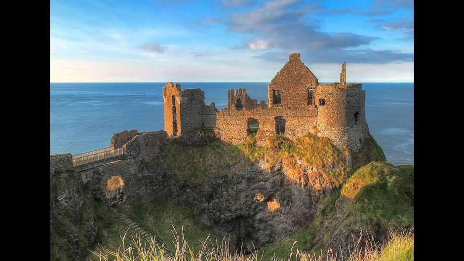 Замок Данлюс Ирландия подземные пещеры русалки фото