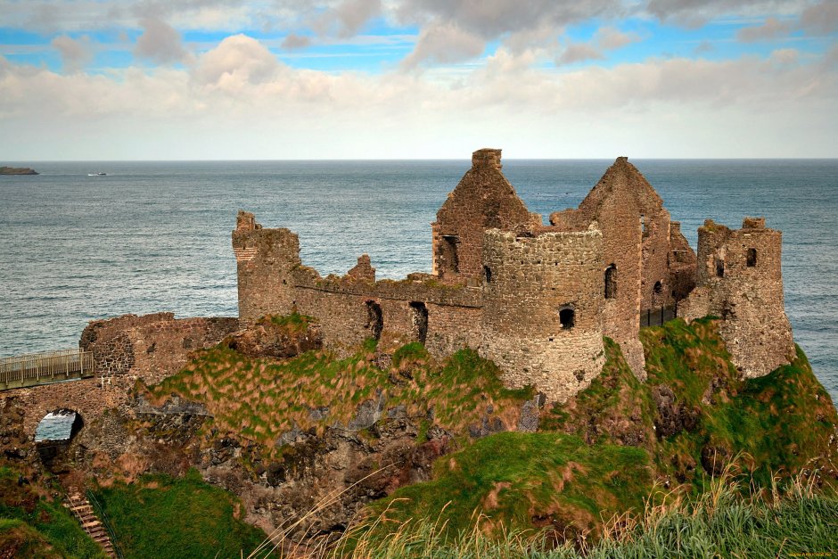 Замок Данлюс Ирландия внутри