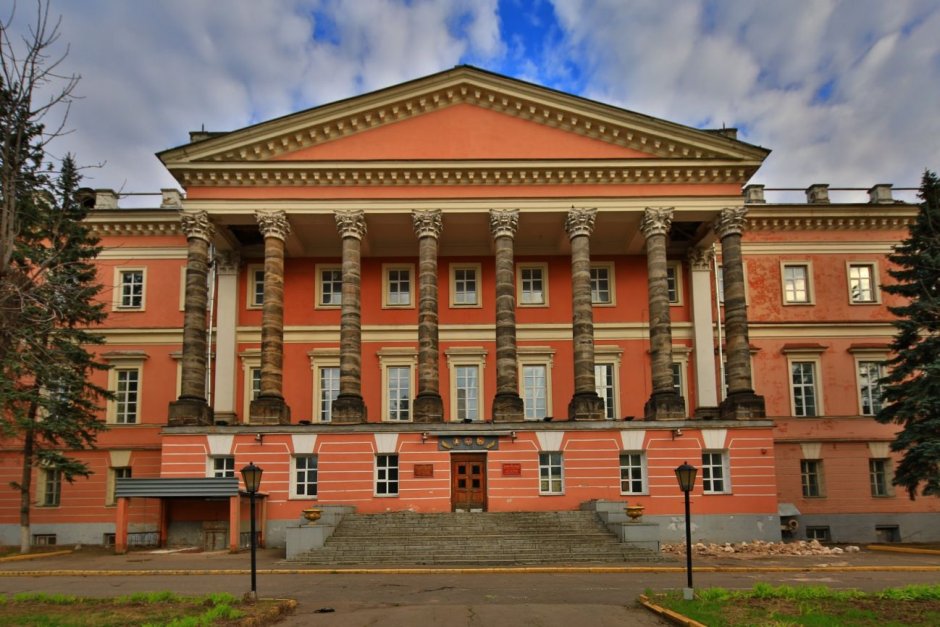 Лефортовский дворец Архитектор