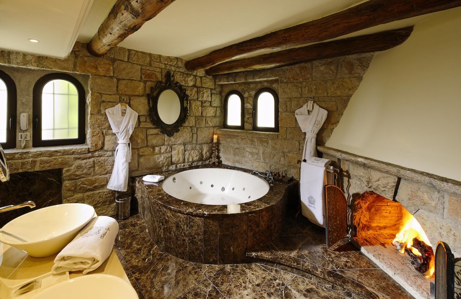 Ванна в средневековом стиле