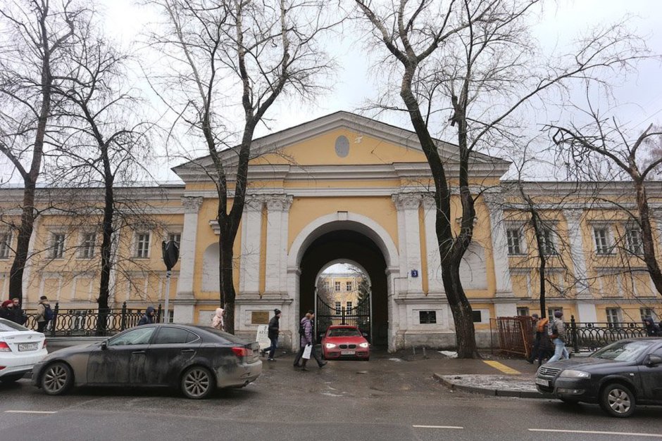 Аксамитов Лефортовский дворец