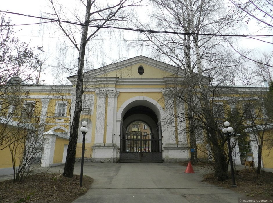 Екатерининский дворец в Лефортово