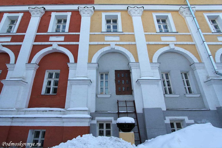 Аксамитов Лефортовский дворец