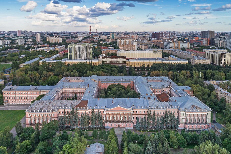 Екатерининский дворец в Лефортово