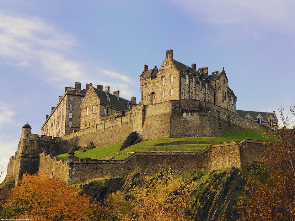 Эдинбургский замок фото нарисовать