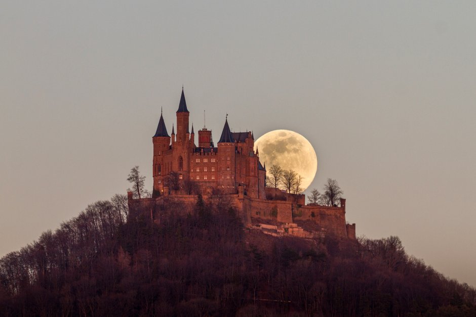 Гогенцоллерн замок Луна