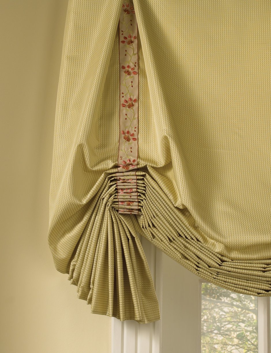 Римские шторы с драпировкой