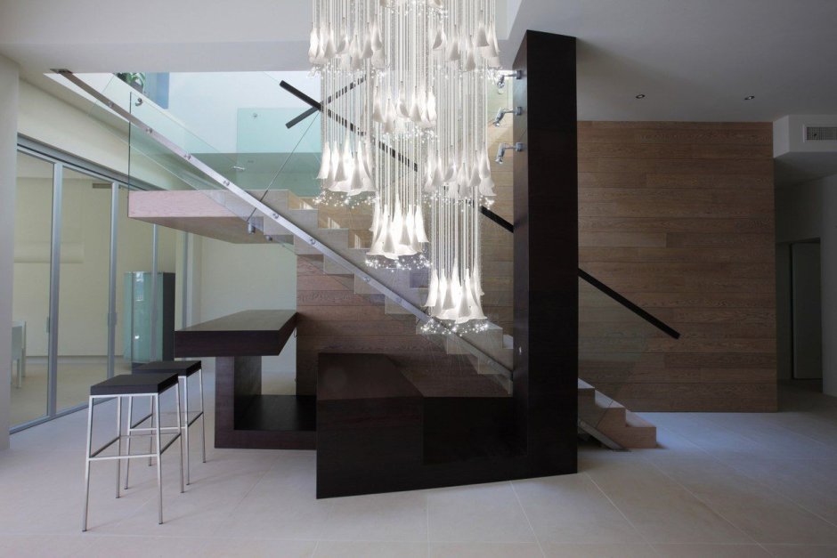 Лестница со стеклом в стиле Минимализм