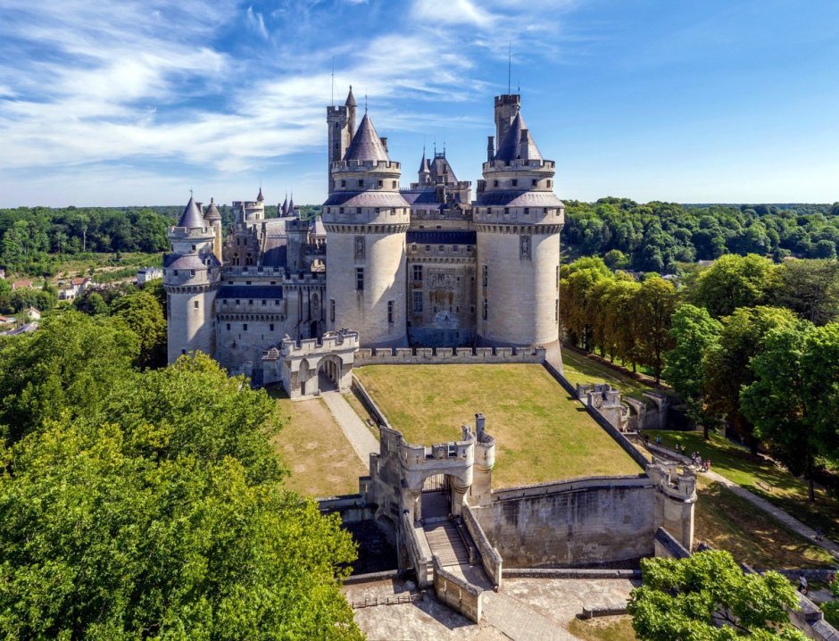 Замок Шато де Пьерфон