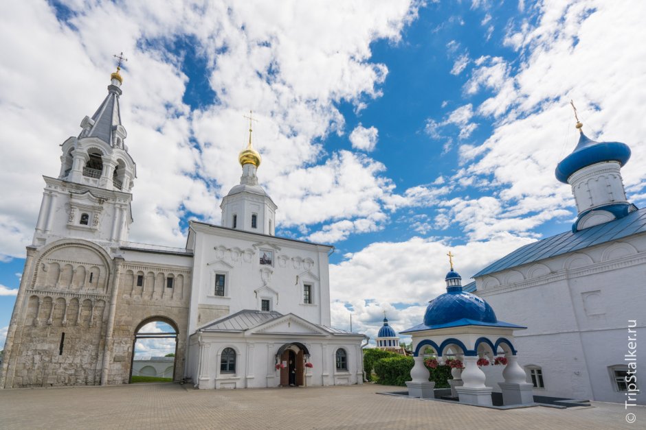 Белокаменный дворец Андрея Боголюбского