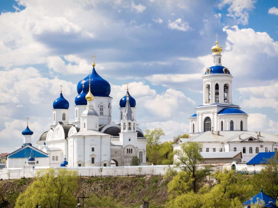 Белокаменный дворец Андрея Боголюбского