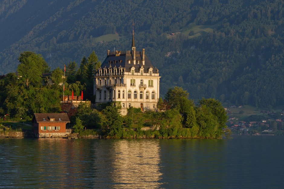 Замок Зеебург Швейцария