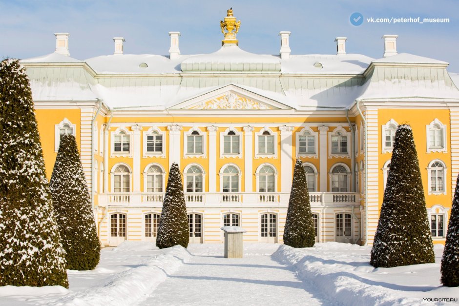 Петропавловский дворец в Санкт-Петербурге