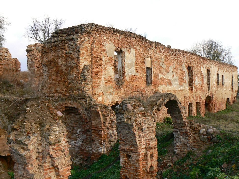 Монастырь около Гольшанского замка